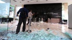 Gedung Kementerian ESDM Dirusak Massa, Kaca Pecah Berhamburan