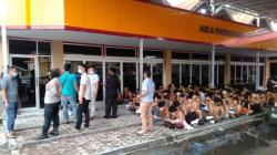 Polisi Pulangkan 84 Pendemo yang Diduga Berbuat Rusuh di Padang<