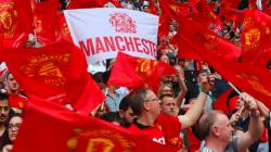 Viral! Buku Psikologi Ini Sebut Suporter MU Tidak Punya Otak