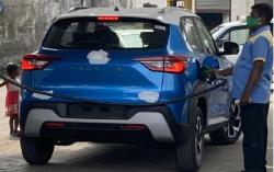 Nissan Magnite Tertangkap Kamera Mata-Mata Sedang Isi Bahan Bakar