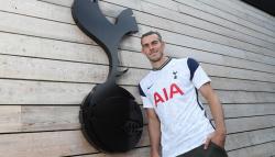 Salut! Gareth Bale Donasi Parsel Natal Ratusan Juta untuk Warga Wales