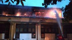 Kampus Fakultas Teknik Unimed Terbakar, Sejumlah Alat Praktik Hangus