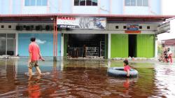 Banjir 3 Hari, Aktivitas Perdagangan Kota Dumai Terganggu