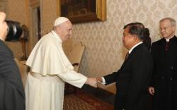 Video Jusuf Kalla Bertemu Paus Fransiskus di Vatikan Bahas Masalah Kemanusiaan