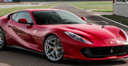 Kaca Mudah Lepas, 1.063 Unit Ferrari 812 Kena Recall