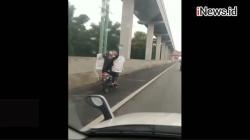 Video Viral Motor Masuk Tol Jakarta-Cikampek, Bawa Barang Melebihi Kapasitas