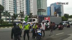 Video Operasi Zebra di Cawang, Pelanggar Kebanyakan Pengguna Motor<