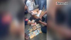 Video Polisi Tangkap 2 Kurir Paket Sabu Seberat 7 Kg di Palu