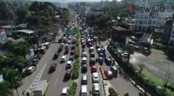 Video Pantauan Udara Simpang Gadog-Tol Jagorawi Macet Panjang