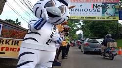 Video Wisatawan Mulai Padati Lembang Bandung<