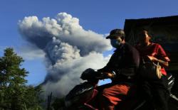 Gunung Sinabung Erupsi Rabu Pagi, Luncurkan Awan Panas Sejauh 1.000 Meter<