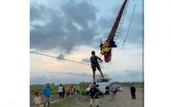 Viral Wisata Ekstrem Naik Layangan Raksasa di Bantul<