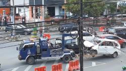 Pengemudi Panik Dikejar Massa, Mobil Terbalik di Depan Kampus Uncen Jayapura