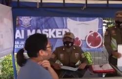 Video Razia Masker di Kalideres Jakarta, Belasan Pengendara Diberi Sanksi