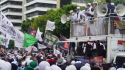 Demo Protes Macron, Ini Orasi Ustaz Haikal yang Disambut Pekik Takbir