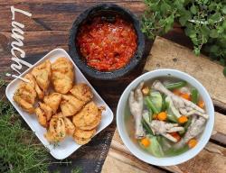 5 Resep Sop Ceker Terenak, Kuahnya Segar dan Sehat untuk Tubuh