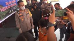 Ibu Muda Gendong Balita di Madina Tertangkap Bawa 15 Paket Ganja dalam Angkot