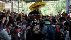 Suasana Pemakaman Dalang Ki Seno Nugroho