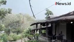 Video Detik-Detik 47 Rumah Rusak Diterjang Angin Puting Beliung di Gunung Kidul
