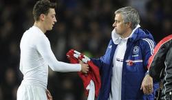 Kacau! Florentino Perez Bilang Mourinho Pernah Anggap Pacar Oezil Wanita Murahan