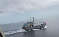 Detik-Detik Penangkapan 3 Kapal Ikan Asing di Perairan Selat Malaka