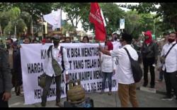 Warga Sulit dapat Gas 3 Kg, Relawan Projo Demo Pertamina MOR II di Palembang