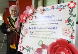 Kisah Perjuangan Mahasiswa asal Pati Raih Gelar Doktor Hukum di Usia 28 Tahun