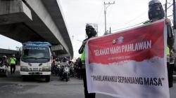 Hari Pahlawan, Pengendara Berhenti untuk Mengheningkan Cipta di Makassar