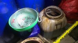 TKP Kasus Madu Palsu di Kembangan, Polisi : Kondisinya Lembab, Bau dan Kusam