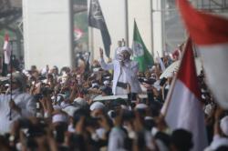 Habib Rizieq Drop Kelelahan Usai Sapa Pendukung