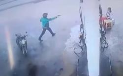 Todongkan Pistol, Pria Berjaket Ojol Rampok SPBU di Denpasar Bali