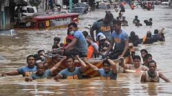 Filipina Diterjang Topan Vamco, Manila Lumpuh Terendam Banjir