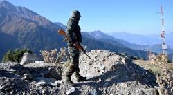 Pertempuran Sengit Tentara India dan Pakistan di Perbatasan, Belasan Orang Tewas