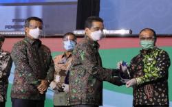 Pemprov Babel Terima Penghargaan Pemda Terbaik Melindungi Konsumen