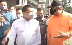 Video Riza Patria Pantau Langsung Pengerukan Saluran Air Kemayoran