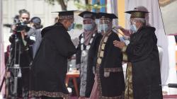 Siasati Keterbatasan di Masa Pandemi, Unversitas di Bandung Ini Gelar Wisuda Drive Thru