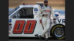 Gara-Gara Hiasan di Roti Berbentuk Logo Nazi, Pembalap NASCAR Dapat Sanksi