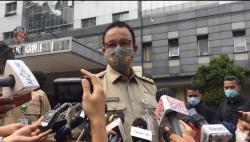 Anies Ajak Warga Jakarta Tetap di Rumah Selama Libur Akhir Tahun