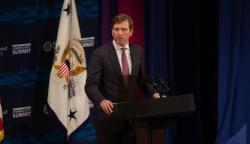 Donald Trump Pecat Direktur Keamanan Siber Gara-Gara Pilpres AS