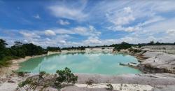 Terpikat Eksotisme Danau Kaolin, Destinasi Populer di Belitung Bekas Tambang
