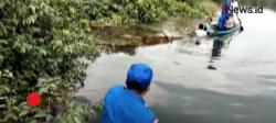 Video : Heboh, Mayat Mengapung Terikat Rantai dan Pemberat Cor Semen<