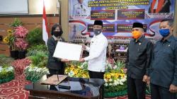 Pemkot-PN Mataram Teken MoU Penyelesaian Masalah Hukum dan Administrasi Kependudukan
