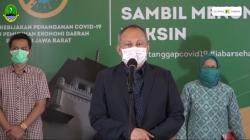 Ridwan Kamil Teken UMK 2021, 17 Kabupaten-Kota Naikkan Upah Buruh<