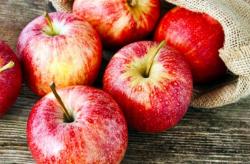 Mau Paru-Paru Anda Sehat? Konsumsi Apel dan Makanan-Makanan Ini