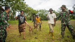 Berada di Tengah Pertempuran, Warga OKU Dievakuasi TNI ke Tempat Aman