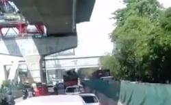 Video Viral Komplotan Bajing Loncat Beraksi Siang Hari di Cakung