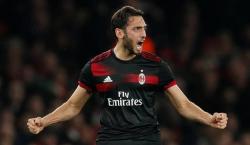 Inter Berniat Rekrut Raja Tendangan Bebas AC Milan Secara Gratis