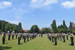  Puluhan Personel Polres Salatiga Bantu Pengamanan Pilkada di Kabupaten Semarang dan Kendal<