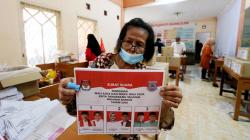 Proses Pelipatan Surat Suara Pilkada Tangerang Selatan