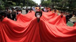 Aksi Aktivis Lingkungan Desak Pemerintah Selamatkan Iklim Bumi